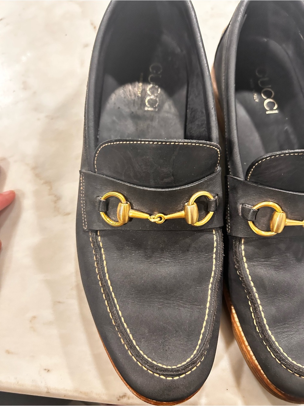 Gucci vintage Navy Leather Bit Loafers with Gold Hardware - Picture 3 of 15